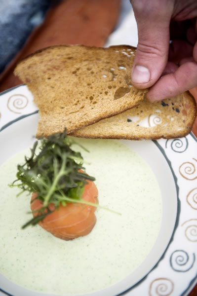 Crèmesoep van groene courgette en avocado