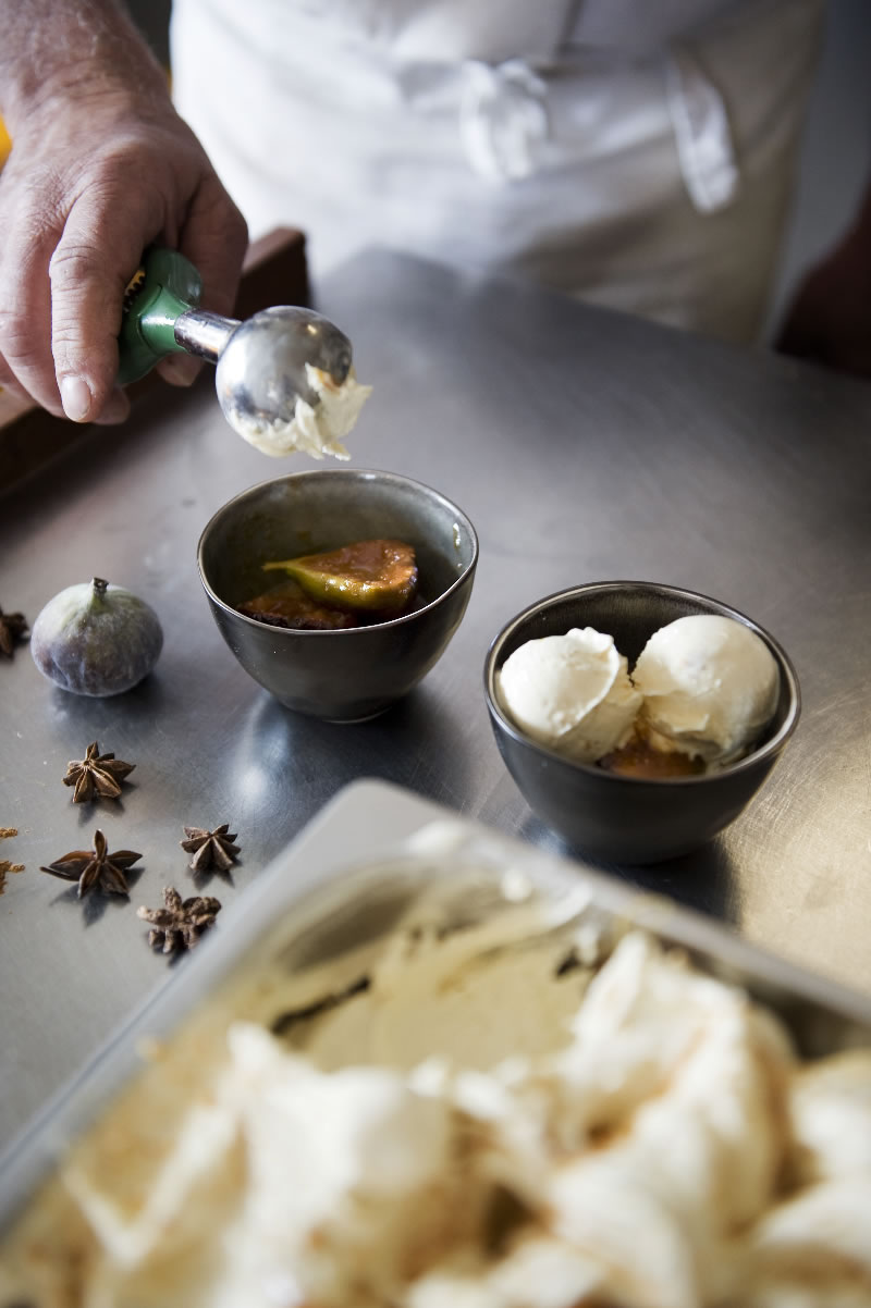 Amandelsp(ijs) met Gekarameliseerde vijgen